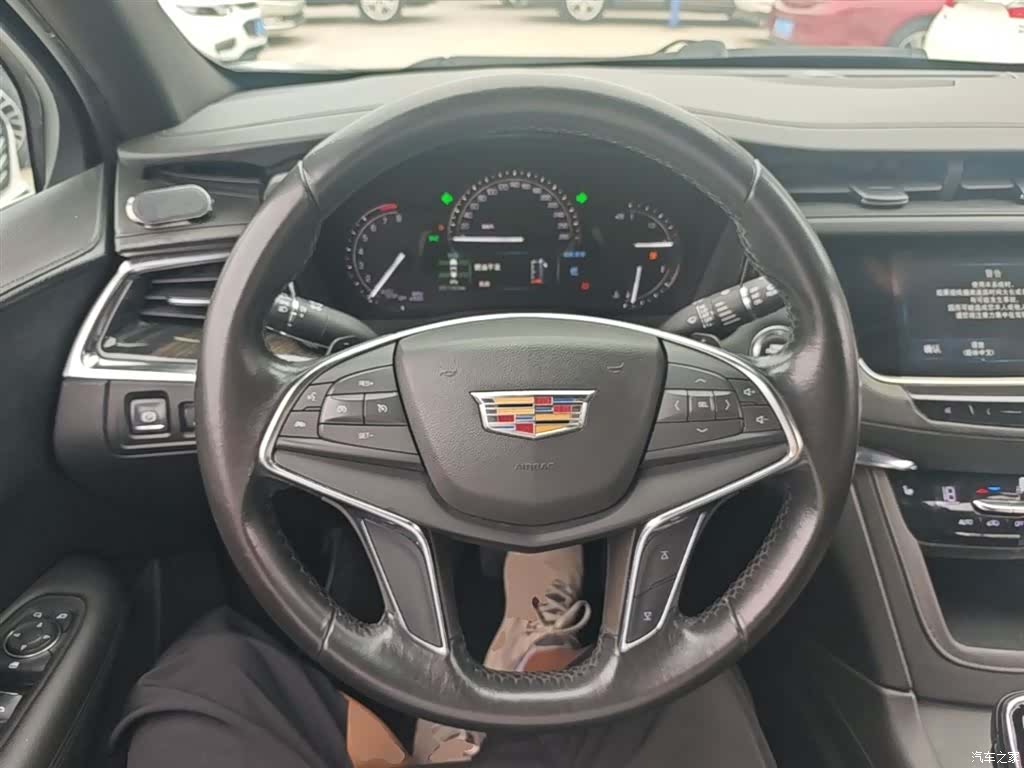 Cadillac XT5, 2018 11
