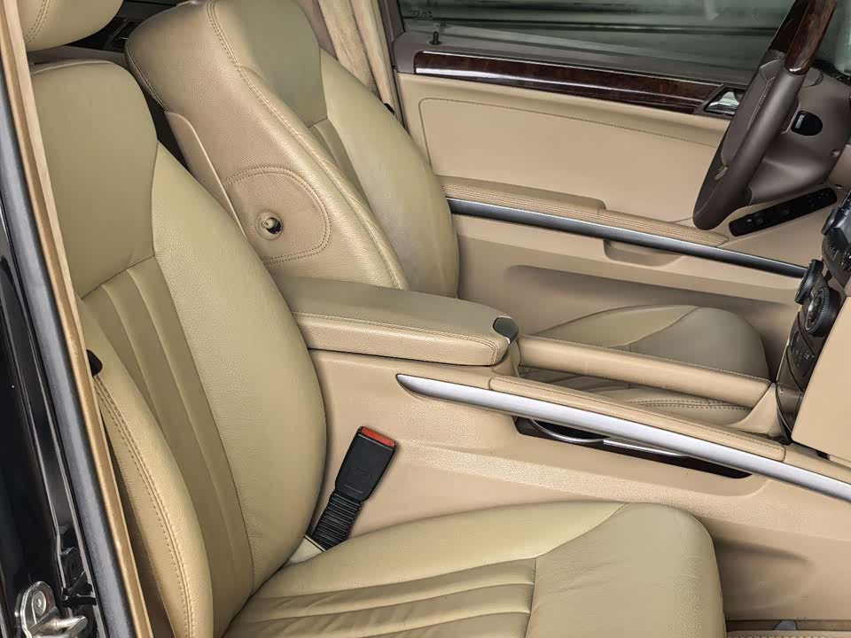 Mercedes-Benz M class