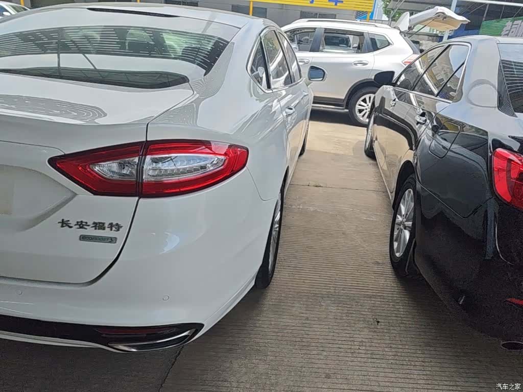 Ford Mondeo, 2014 8