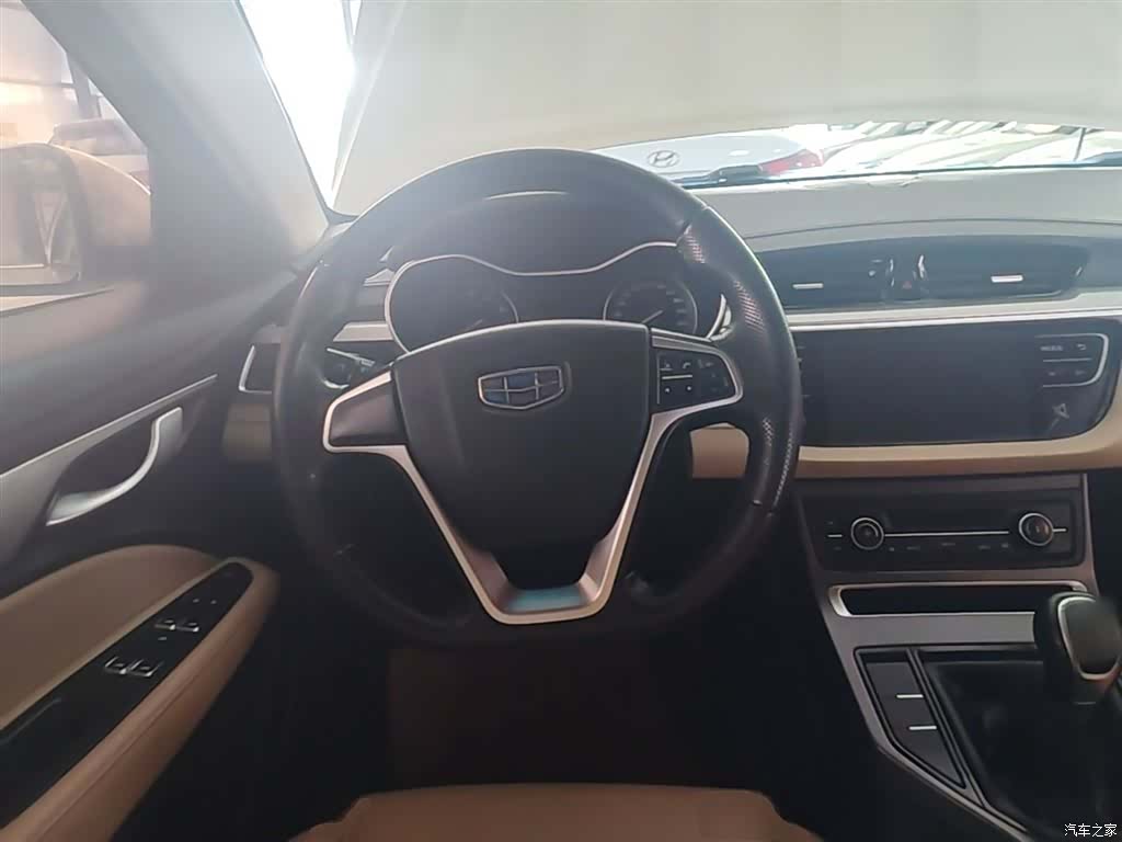 Geely Emgrand, 2018 11