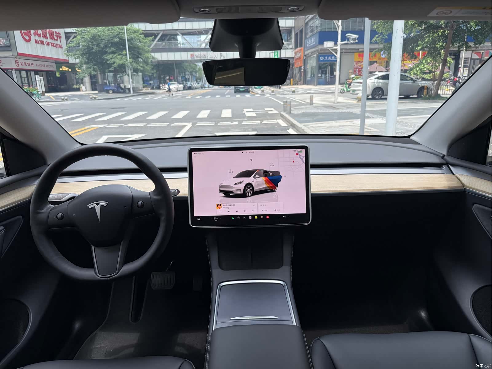 Tesla Model Y, 2022 7