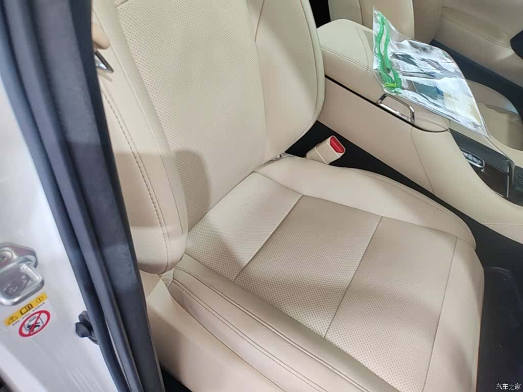 Toyota Alphard, 2018 25