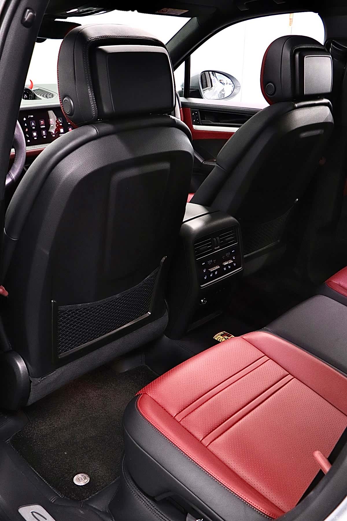 Porsche Cayenne, 2025 13