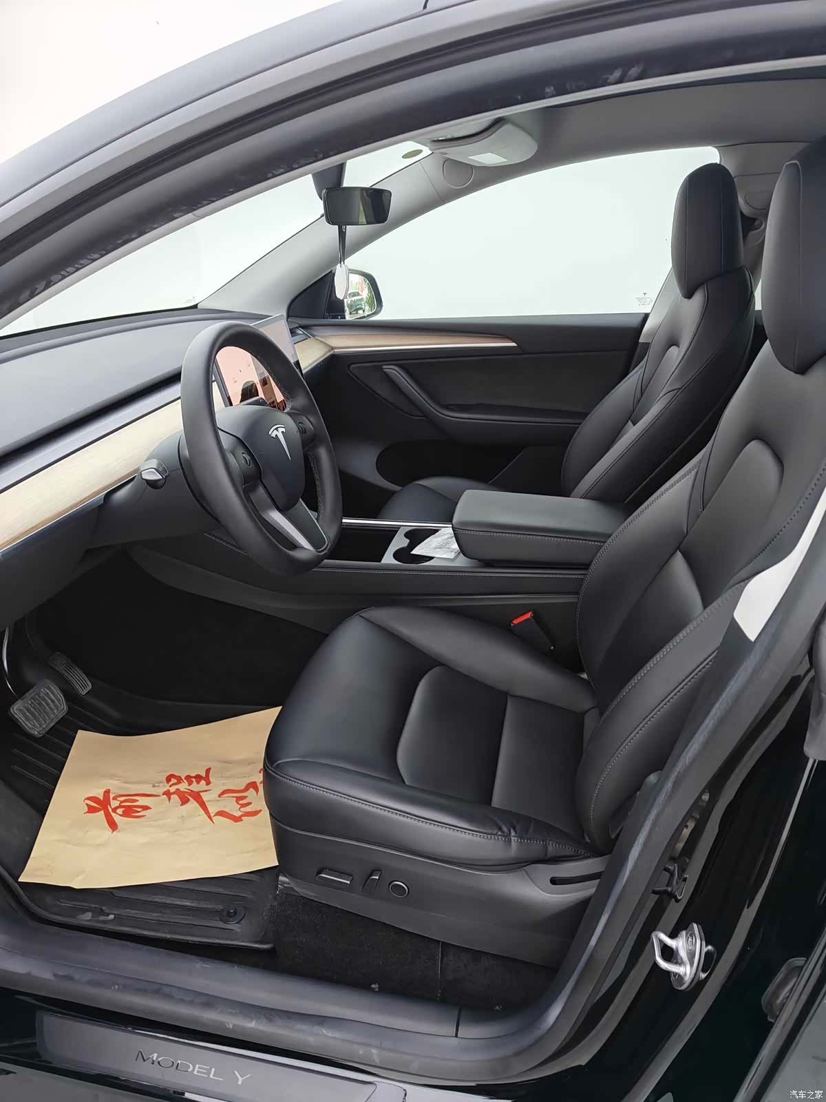 Tesla Model Y, 2022 4