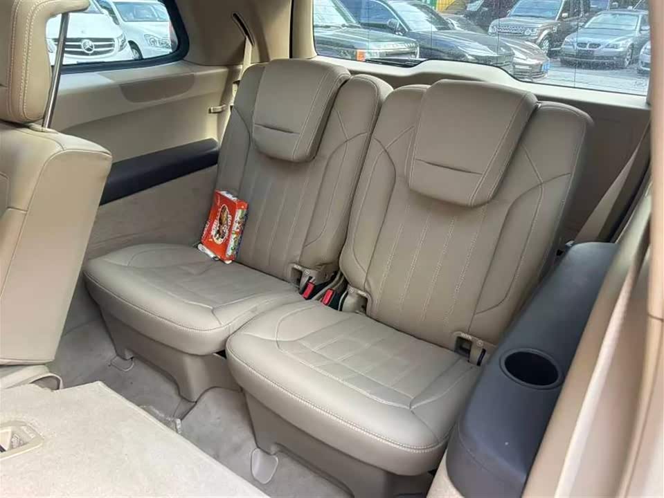 Mercedes-Benz GL grade