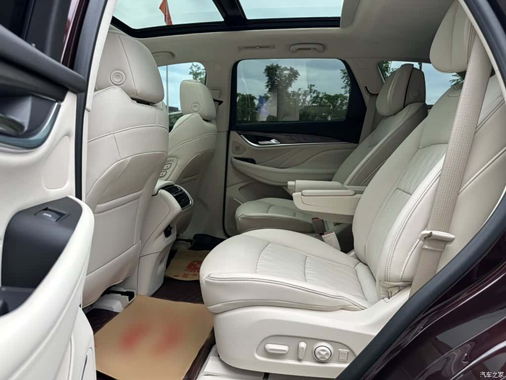 Buick Enclave, 2021 2