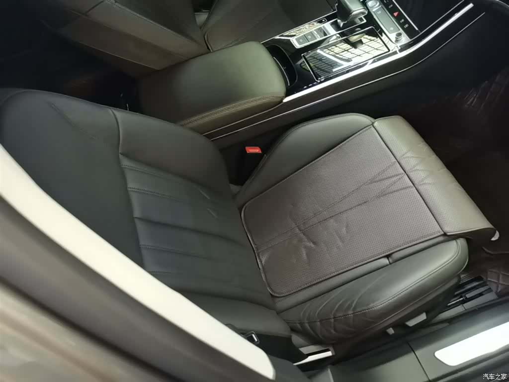 Audi A8L, 2019 25