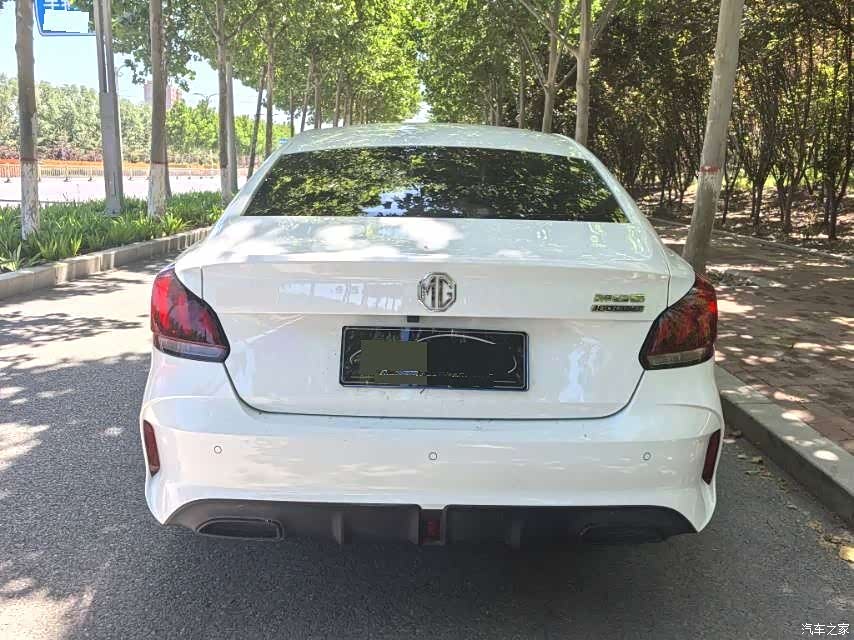 MG MG5, 2023 все фото