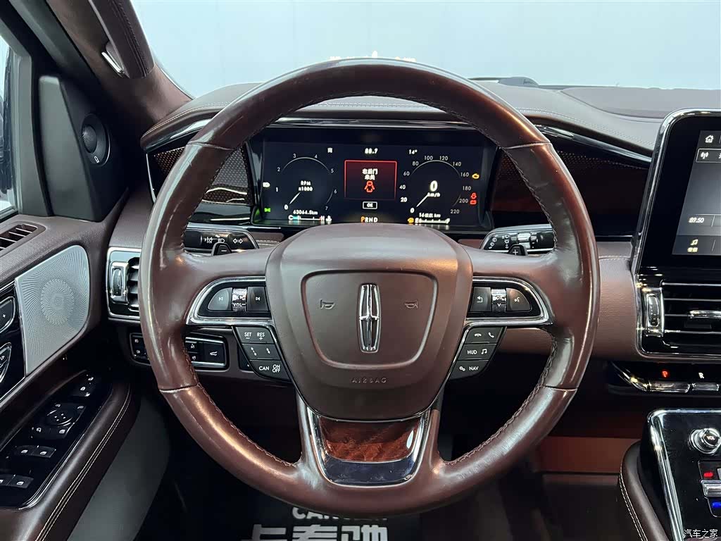 Lincoln Navigator, 2021 15