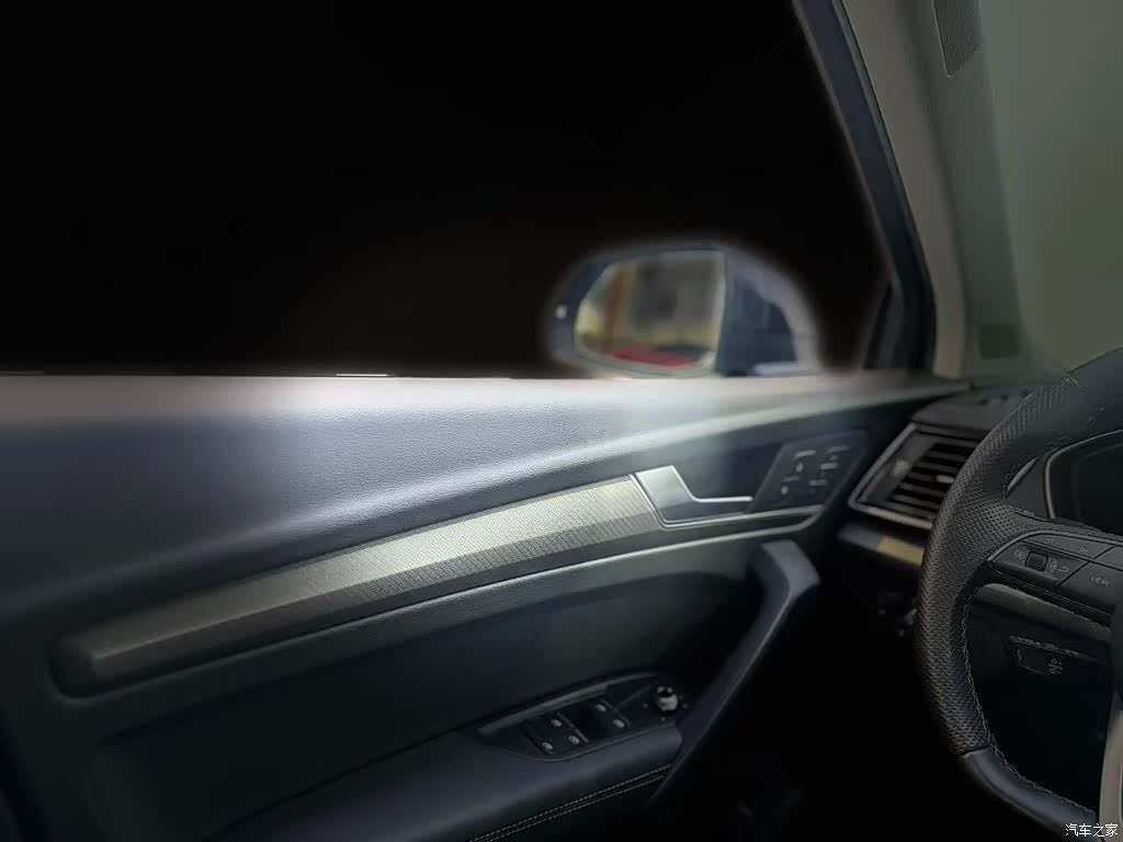 Audi Q5L, 2022 11
