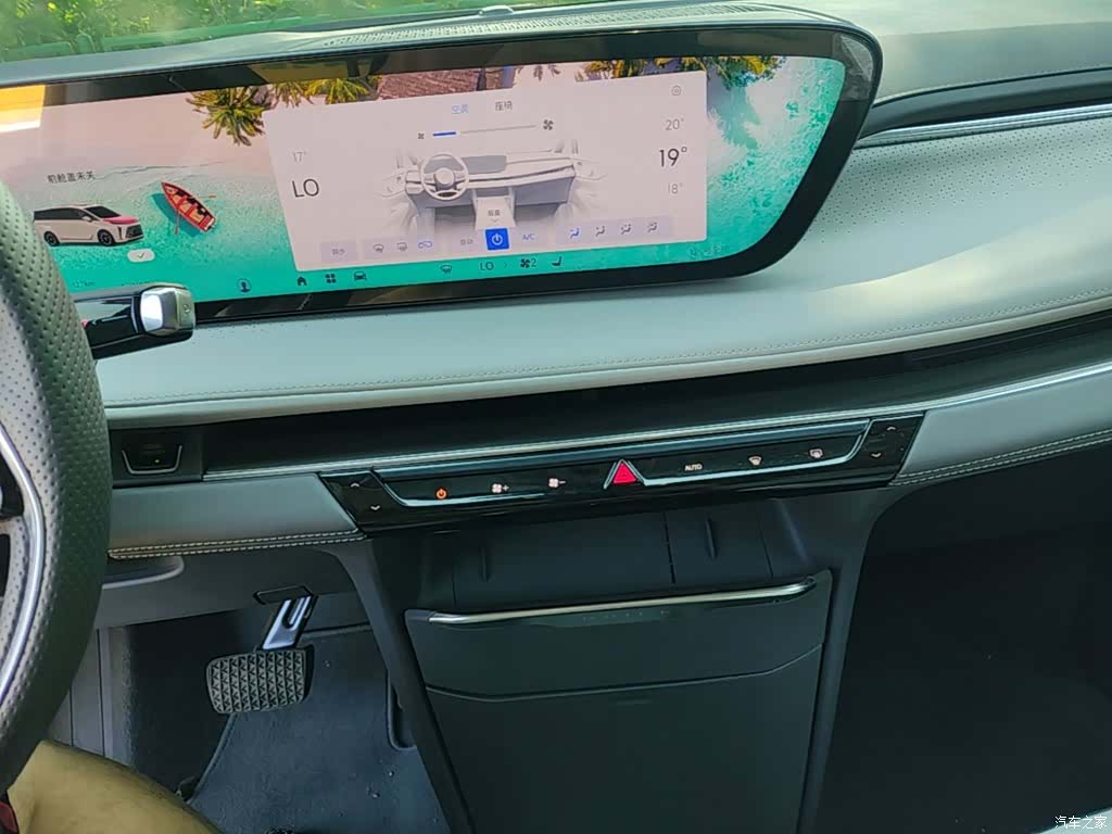 Buick GL8, 2025 13