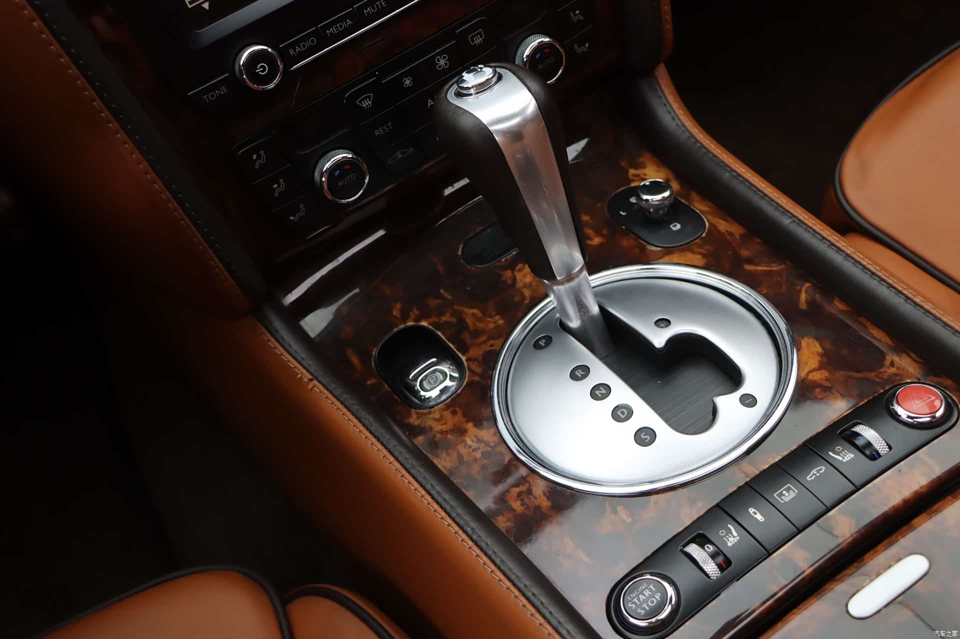 Bentley Flying Spur, 2014 13