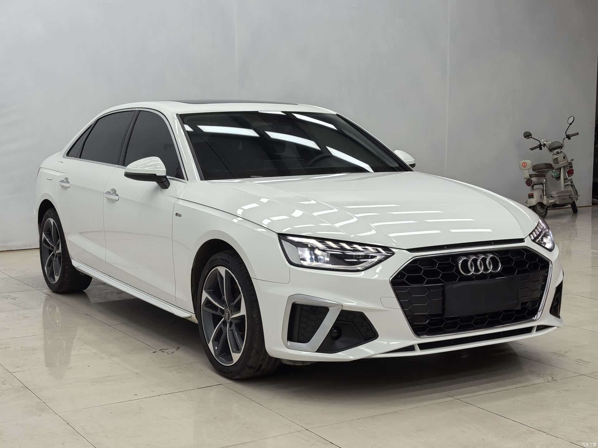 Audi A4L, 2022 3