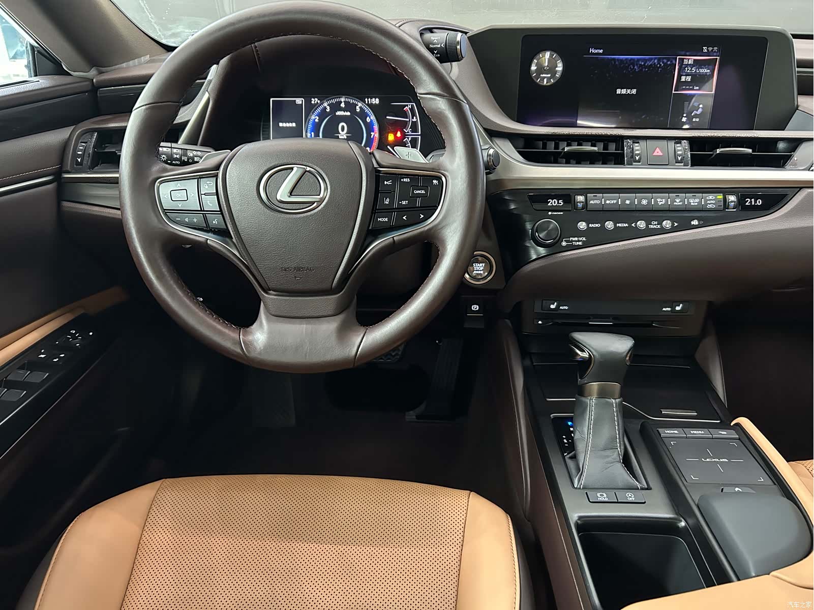 Lexus ES, 2018 30