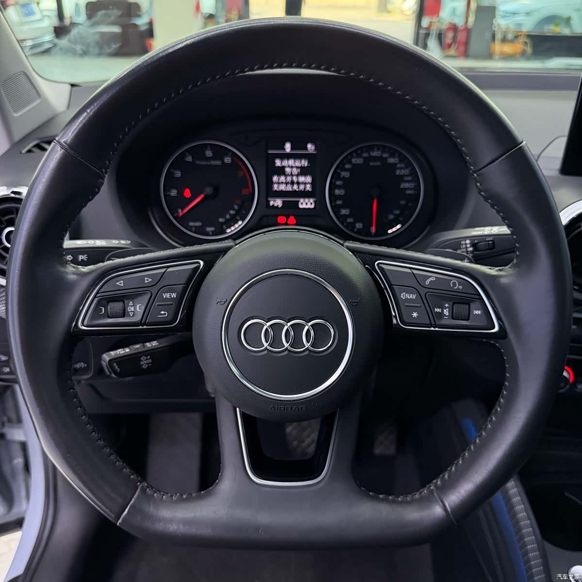 Audi Q2L, 2022 14