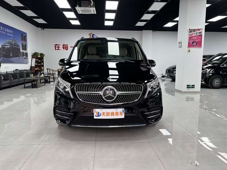 Mercedes-Benz V-class