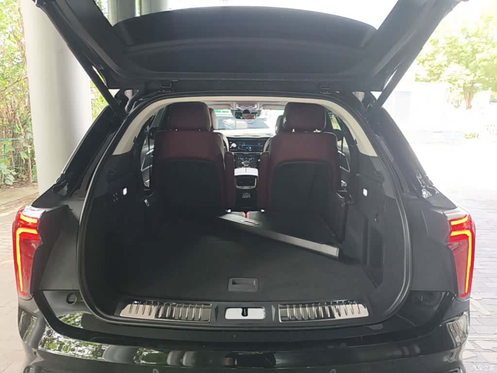 Hongqi E-HS9, 2023 19