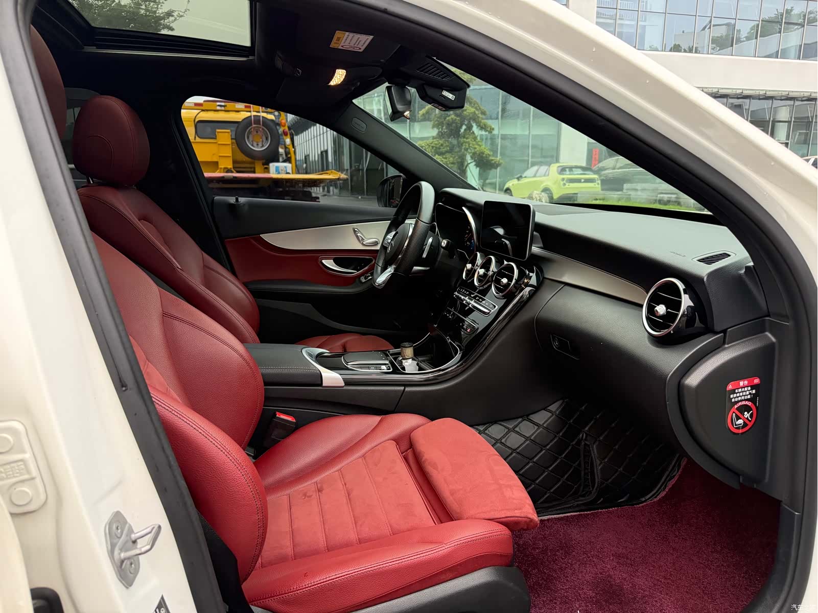 Mercedes-Benz C-Class, 2019 16