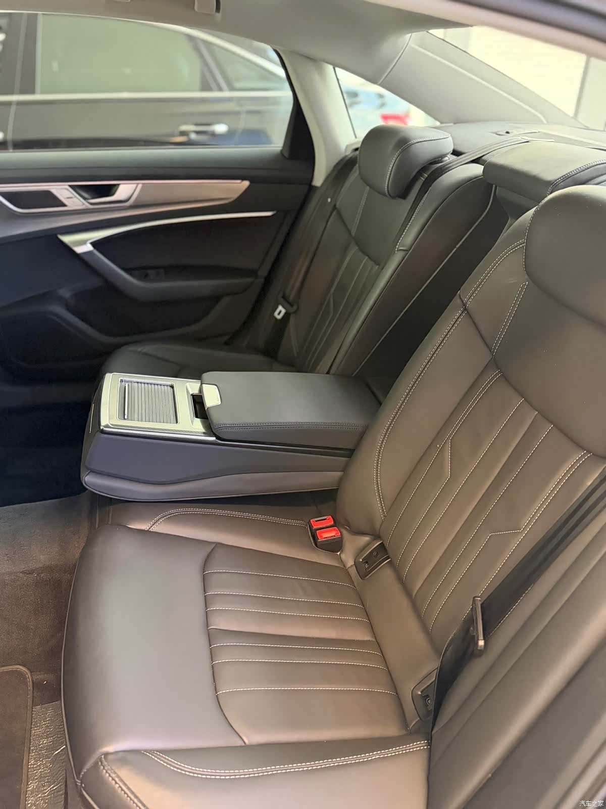 Audi A6L, 2023 14