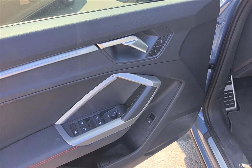 Audi Q3, 2023 7