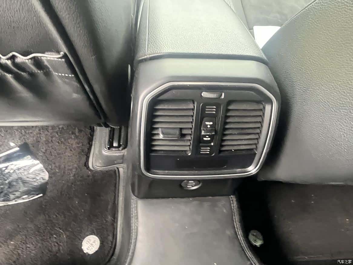 Porsche Macan, 2018 12