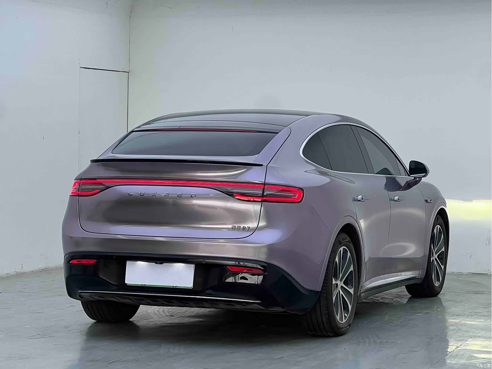 Luxeed R7, 2025 9