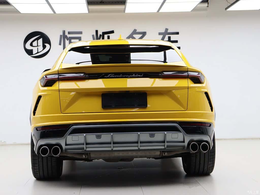 Lamborghini Urus, 2021 25