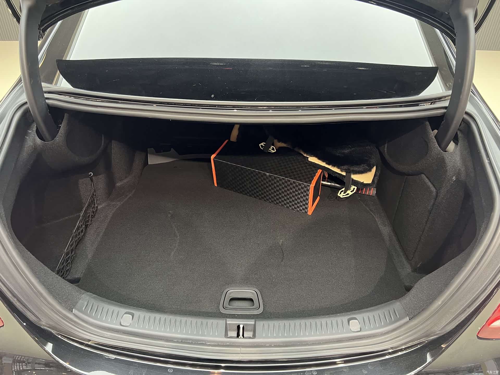 Mercedes-Benz E-Class, 2018 18