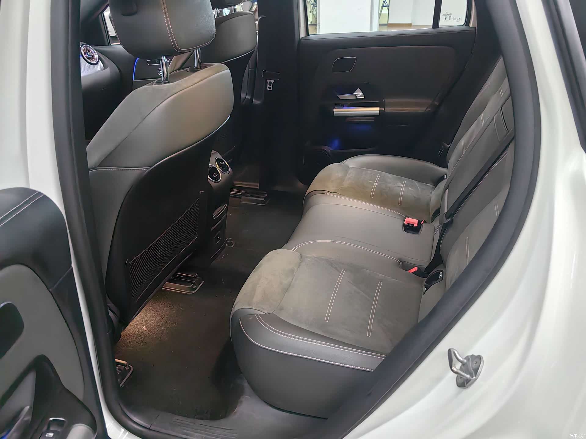 Mercedes-Benz EQA, 2022 12