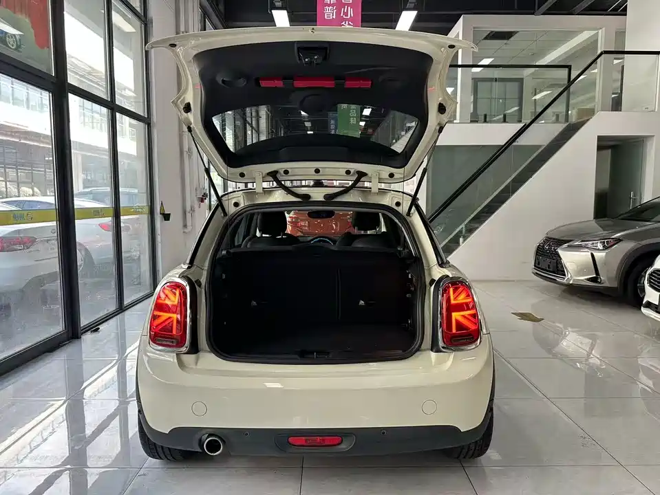 MINI MINI
