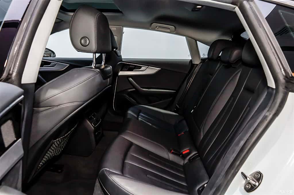 Audi A5, 2024 10
