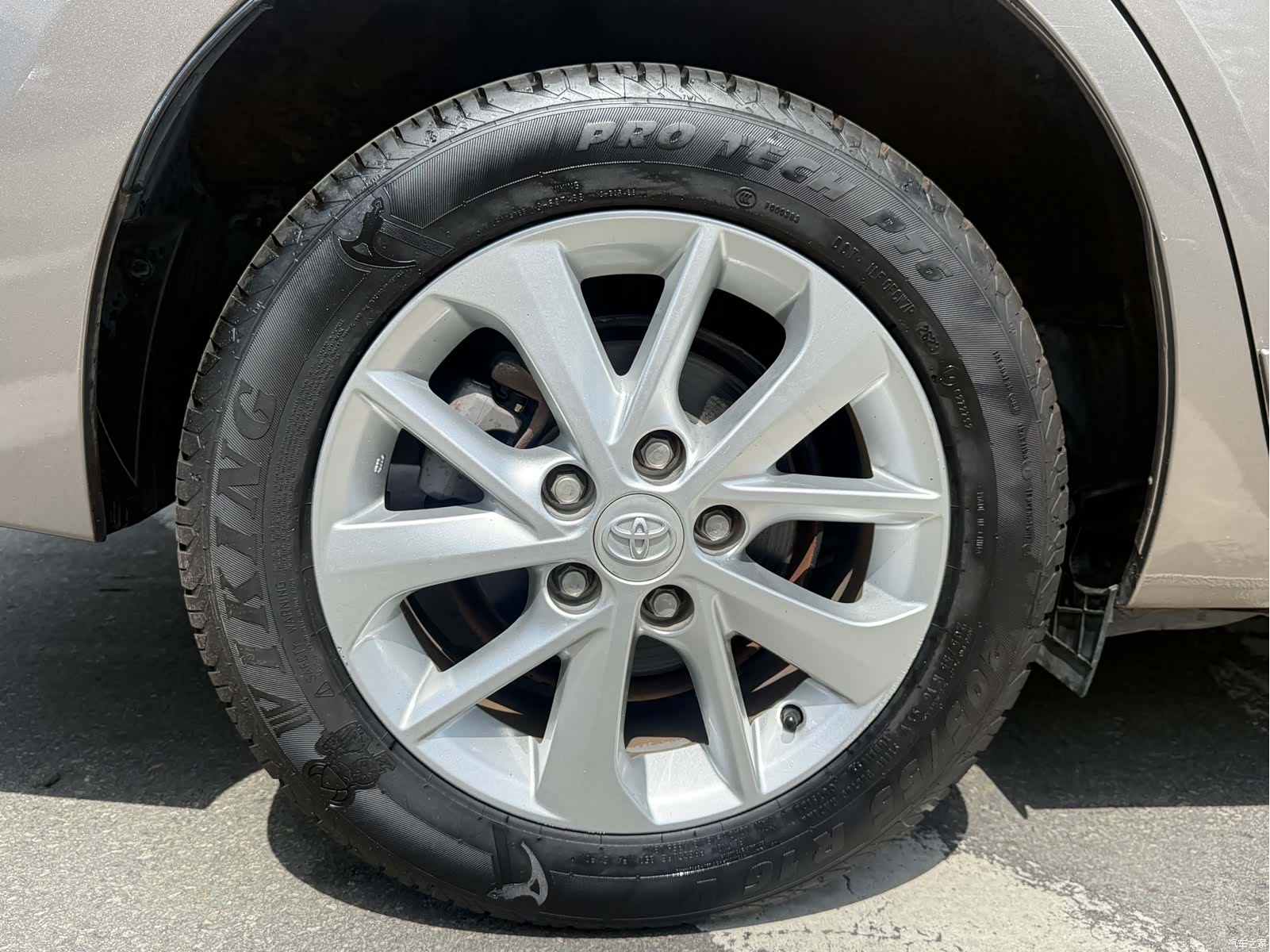 Toyota Corolla, 2015 14