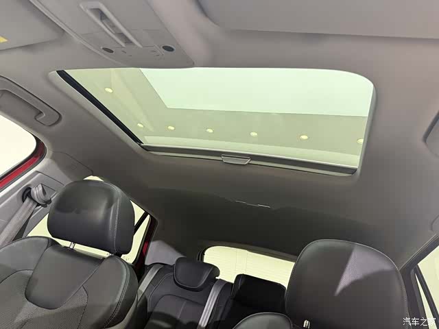 Audi Q2L, 2021 16