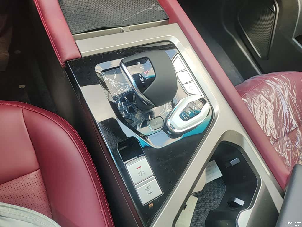 Jetour X70, 2026 10