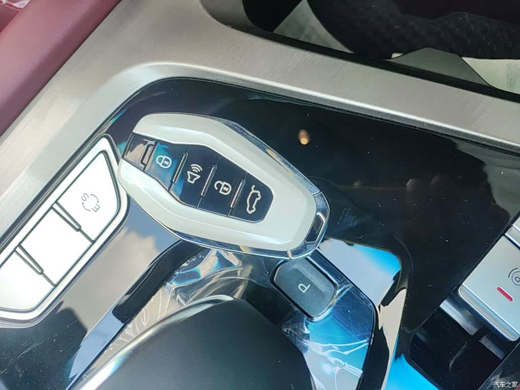 Jetour X70, 2026 17
