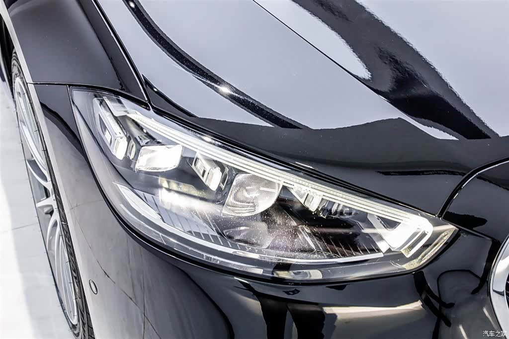 Mercedes-Benz S-Class, 2022 24