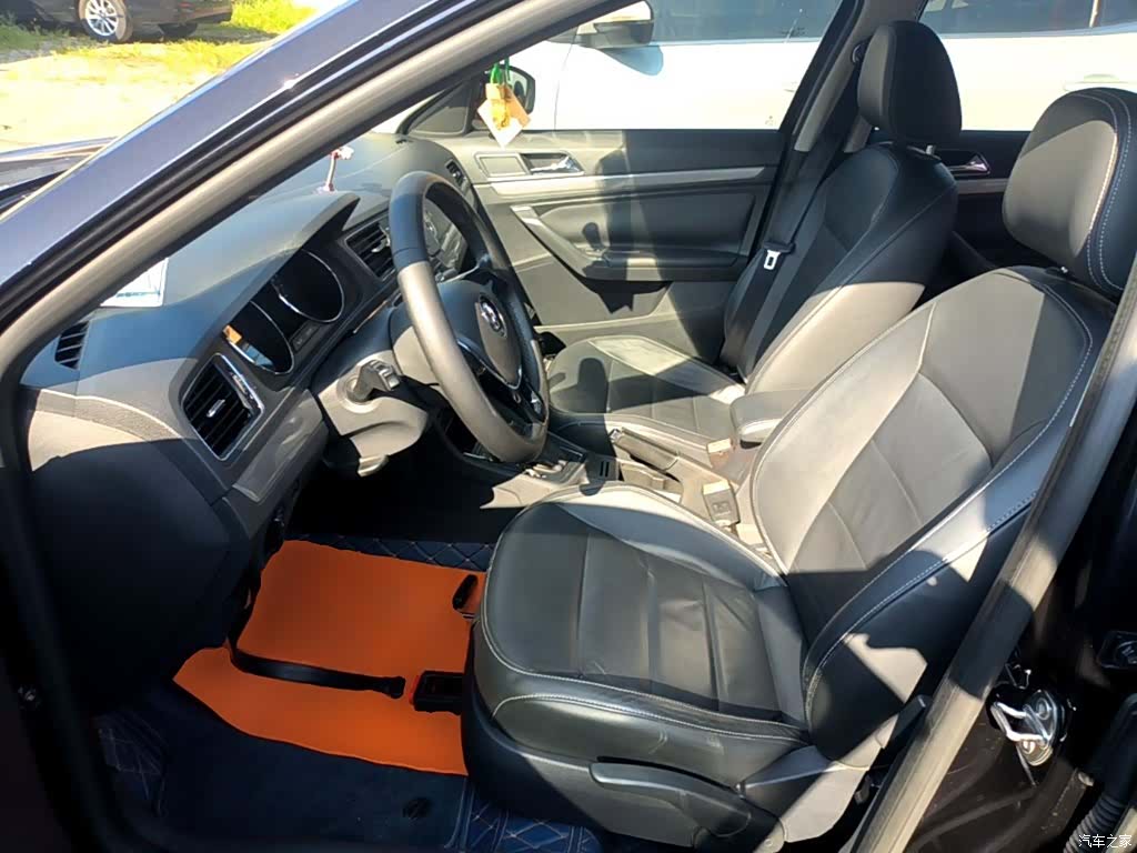 Volkswagen Lavida, 2016 15