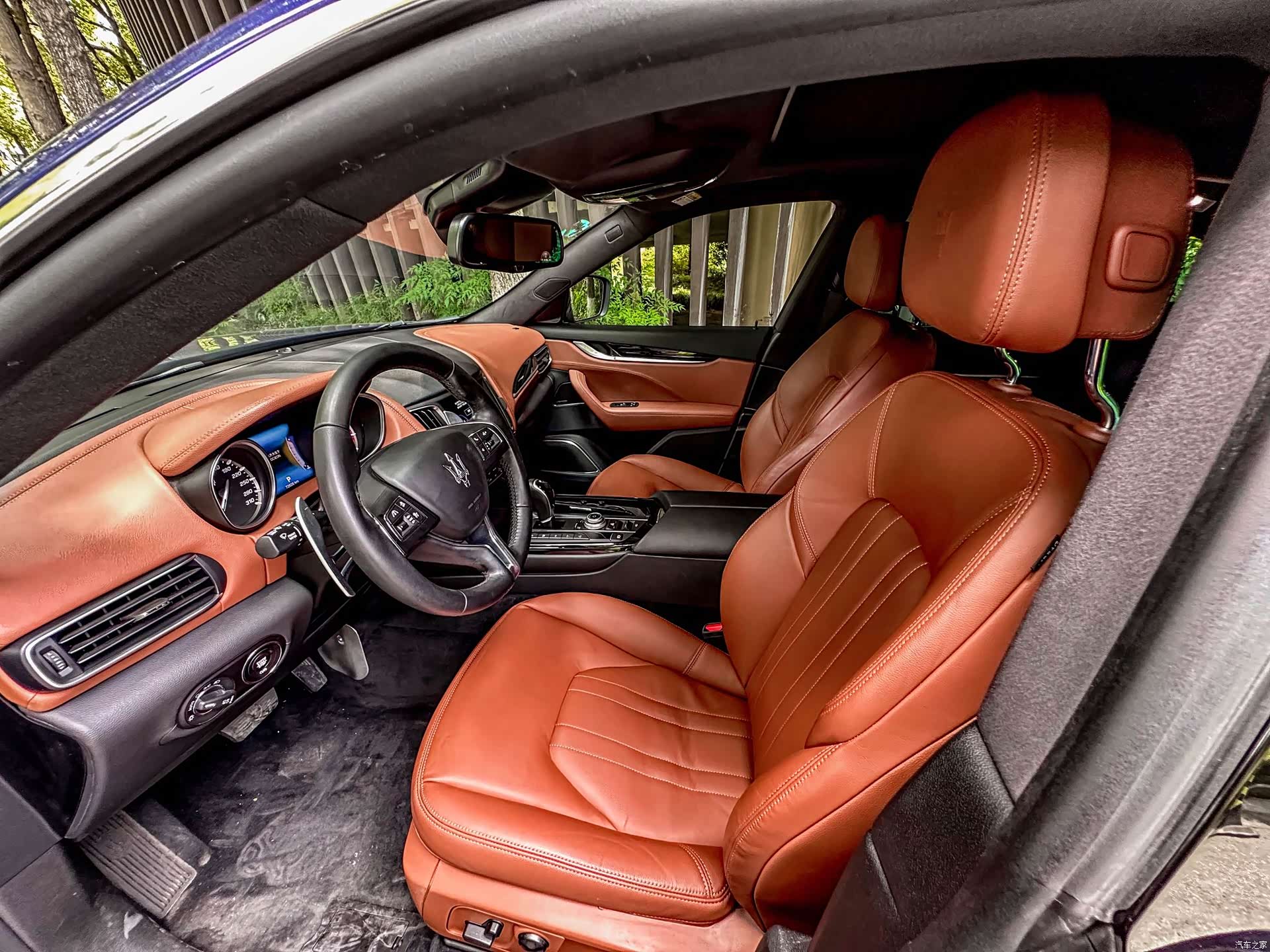 Maserati Levante, 2017 10