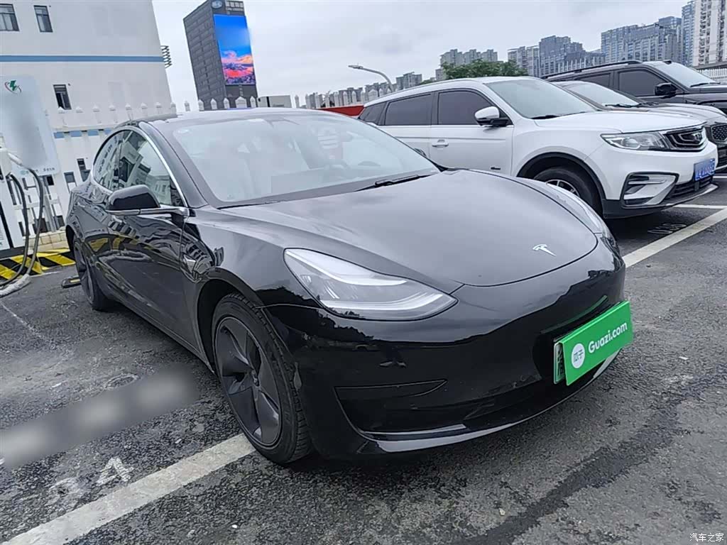 Tesla Model 3, 2020 4