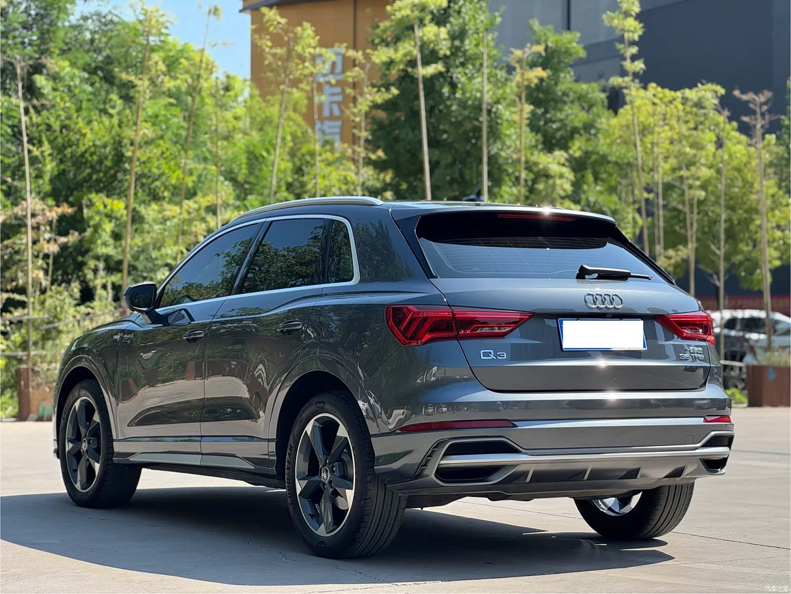 Audi Q3, 2023 6