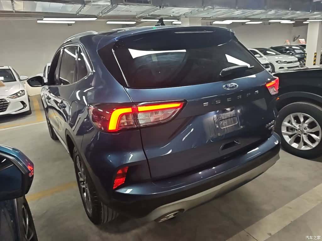 Ford Escape, 2023 все фото