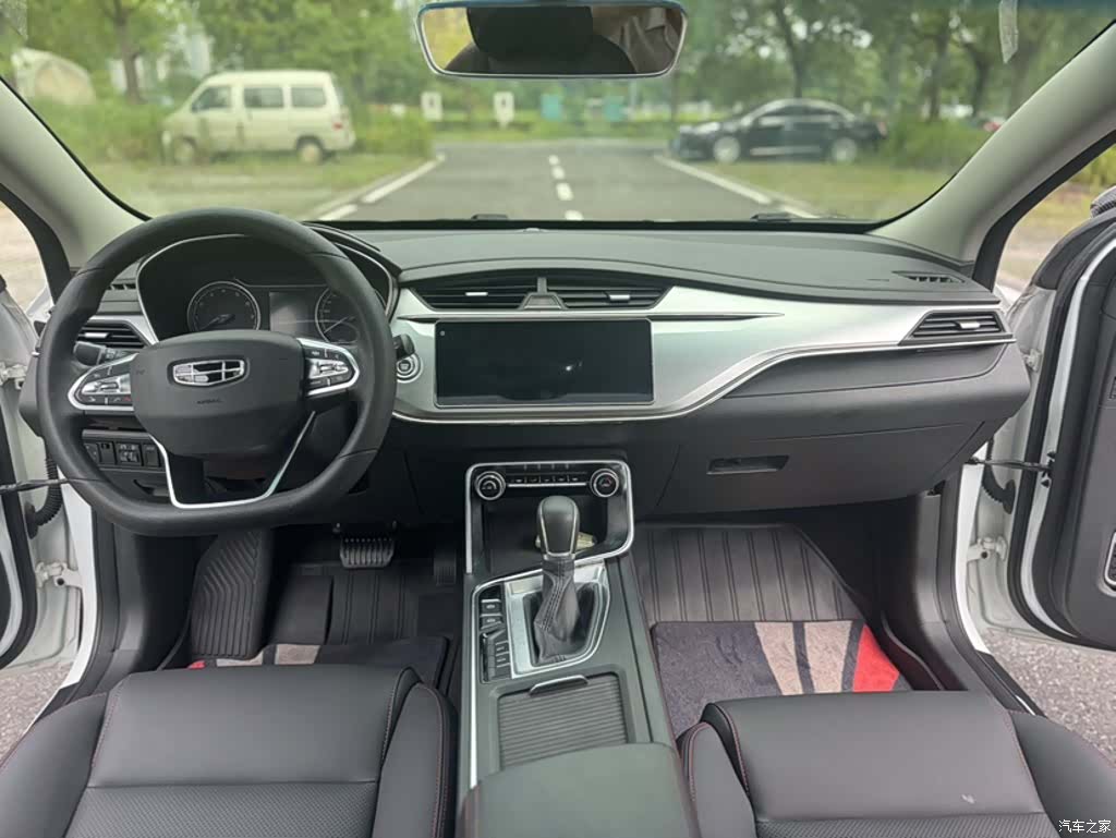 Geely Binray, 2019 15