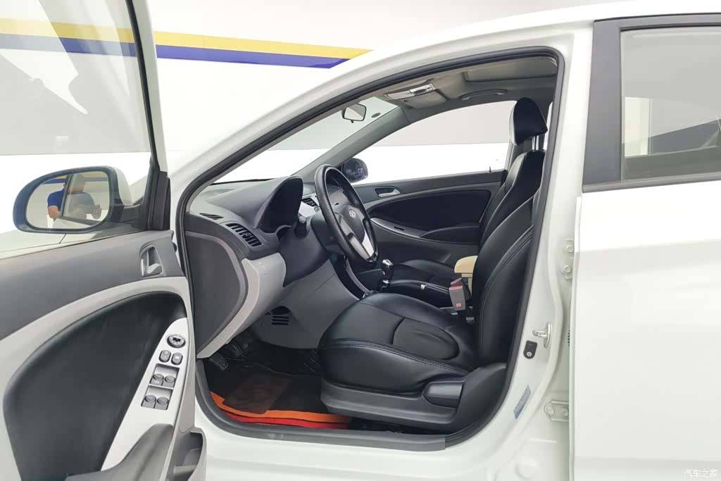 Hyundai GLS, 2016 9