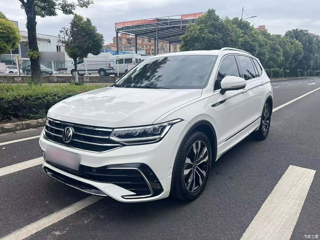 Volkswagen Tiguan L