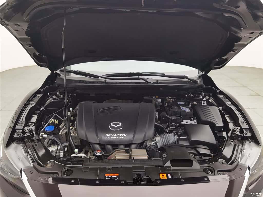 Mazda Atenza, 2018 6