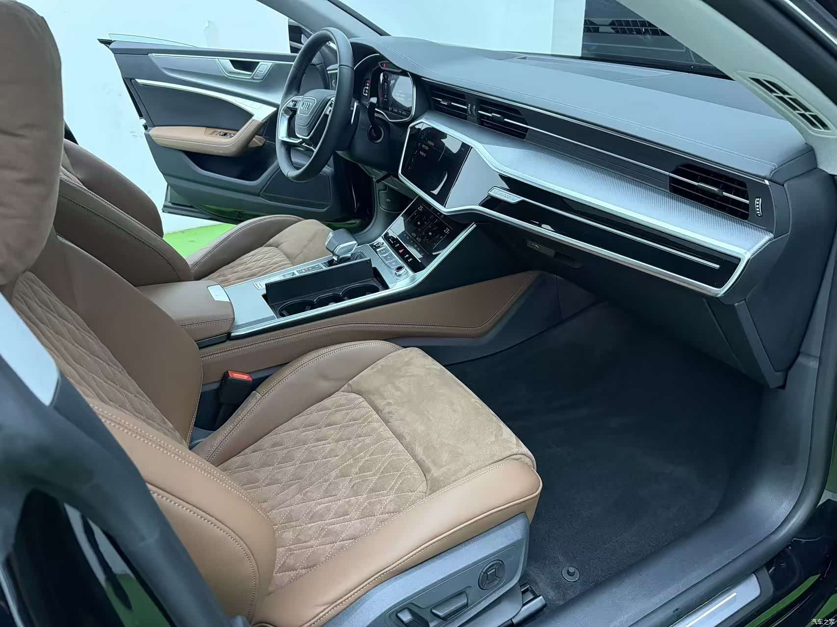 Audi A7L, 2024 10