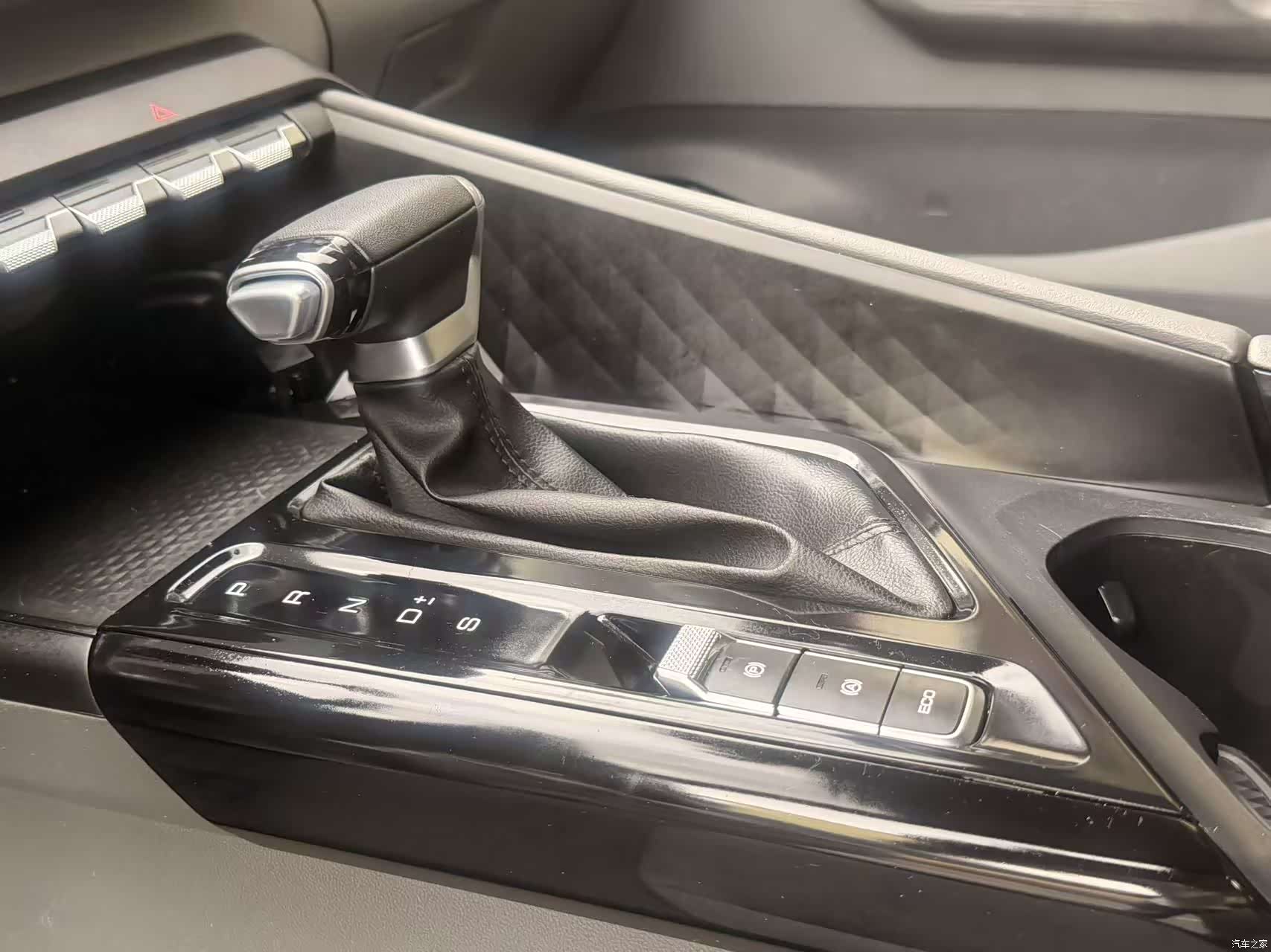 Wuling RC-5, 2022 24