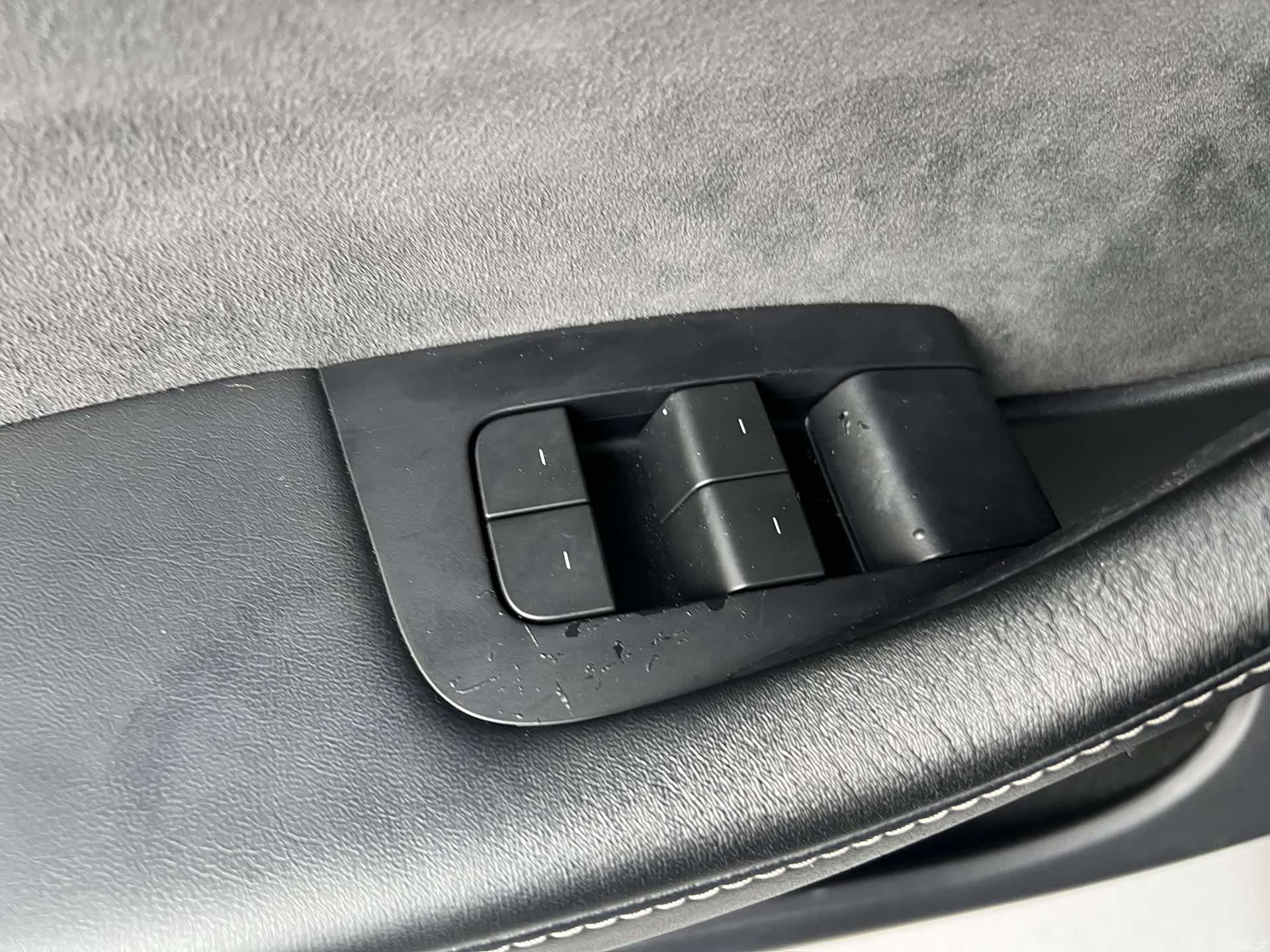 Tesla Model Y, 2022 12