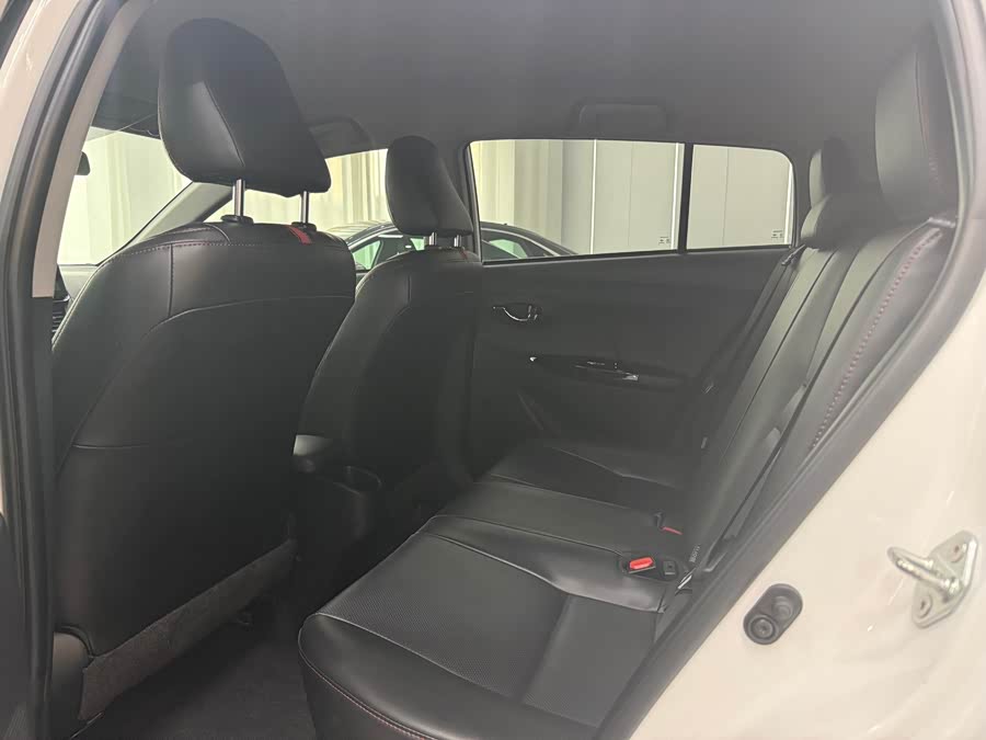 Toyota YARiS L 2022, фото 13