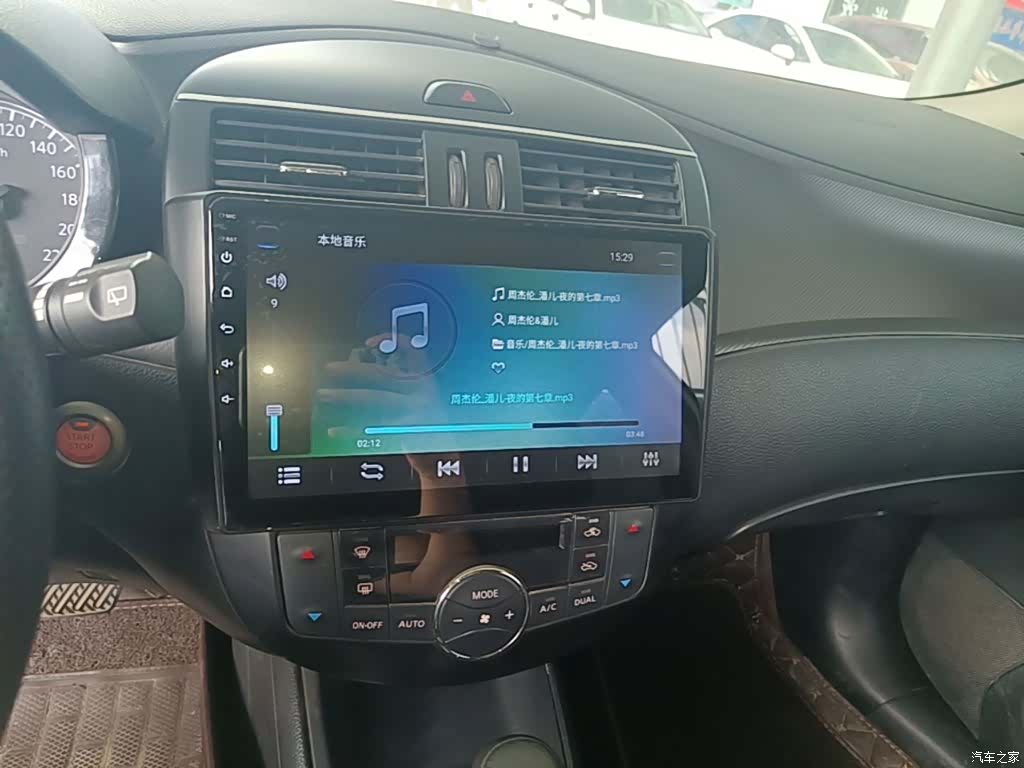 Nissan Tiida, 2016 13